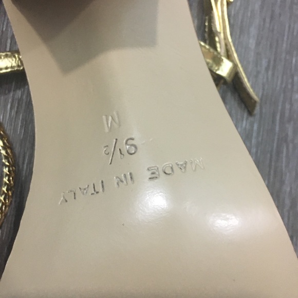 Women’s thong stacked heel sandal gold with blue - Picture 8 of 13